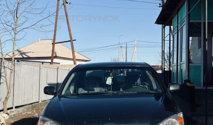 Toyota Camry 2001 года