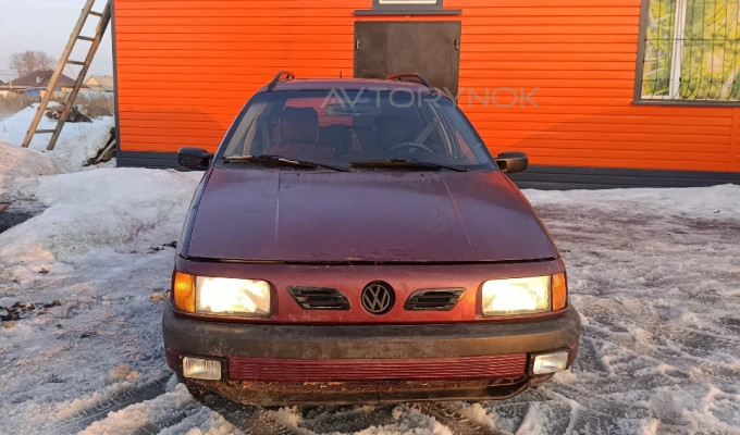 Volkswagen Passat 1993 года