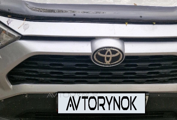 Toyota RAV4 2020 года