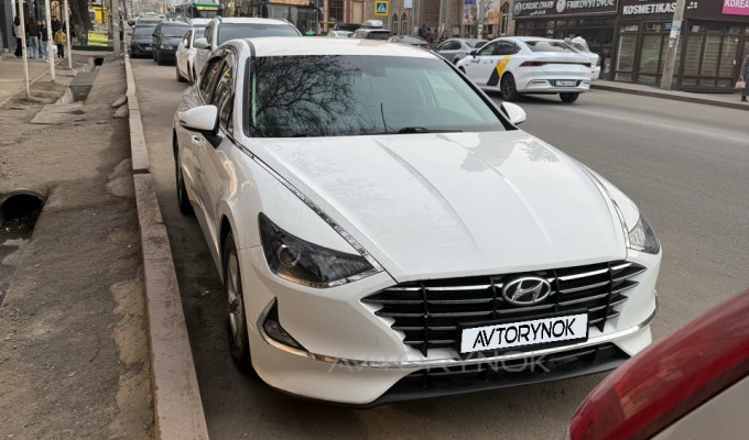 Hyundai Sonata 2022 года