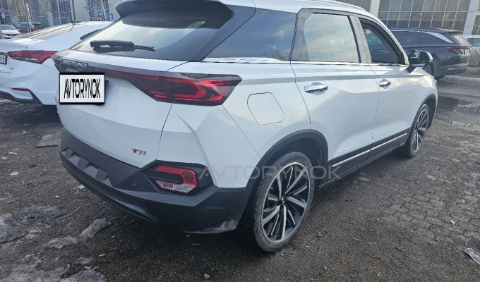 FAW Bestune T77 2023 года