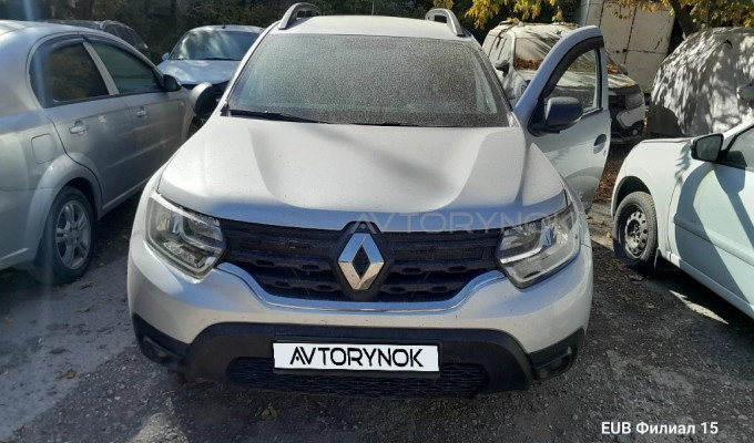 Renault Duster 2022 года
