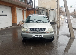 Lexus RX 2001 года