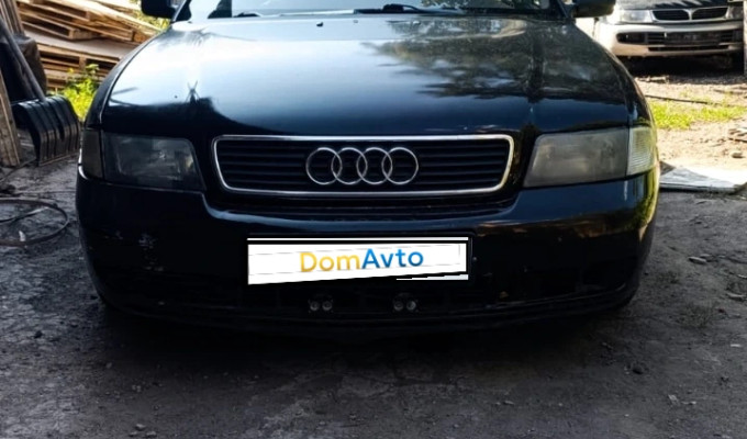 Audi A4 1996 года