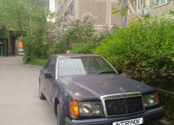 Mercedes-Benz E-Класс 1993 года