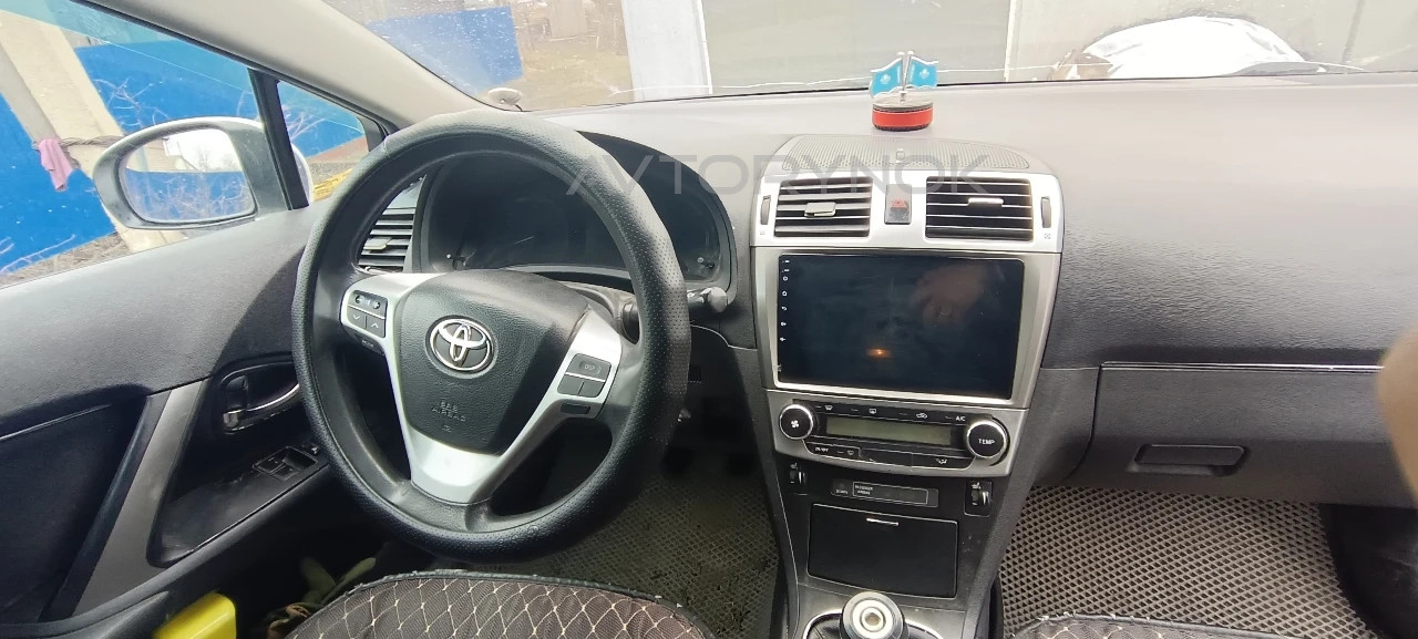 Toyota Avensis, 2012
