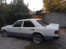 Mercedes-Benz E-Класс 1990 года