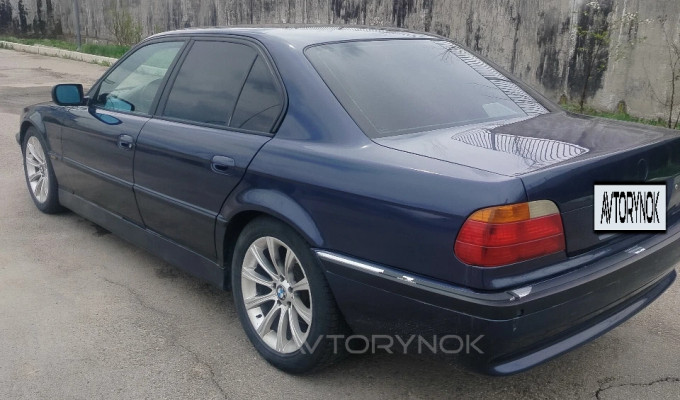 BMW 7 серия 1998 года