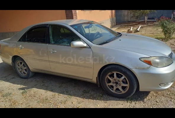 Toyota Camry 2002 года