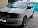 Toyota Picnic 1998 года