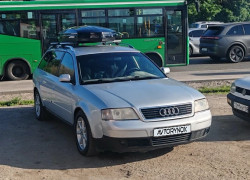 Audi A6 2000 года