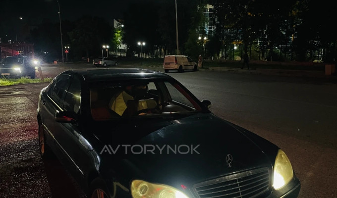 Mercedes-Benz S-Класс 1999 года