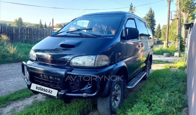 Mitsubishi Delica 1996 года