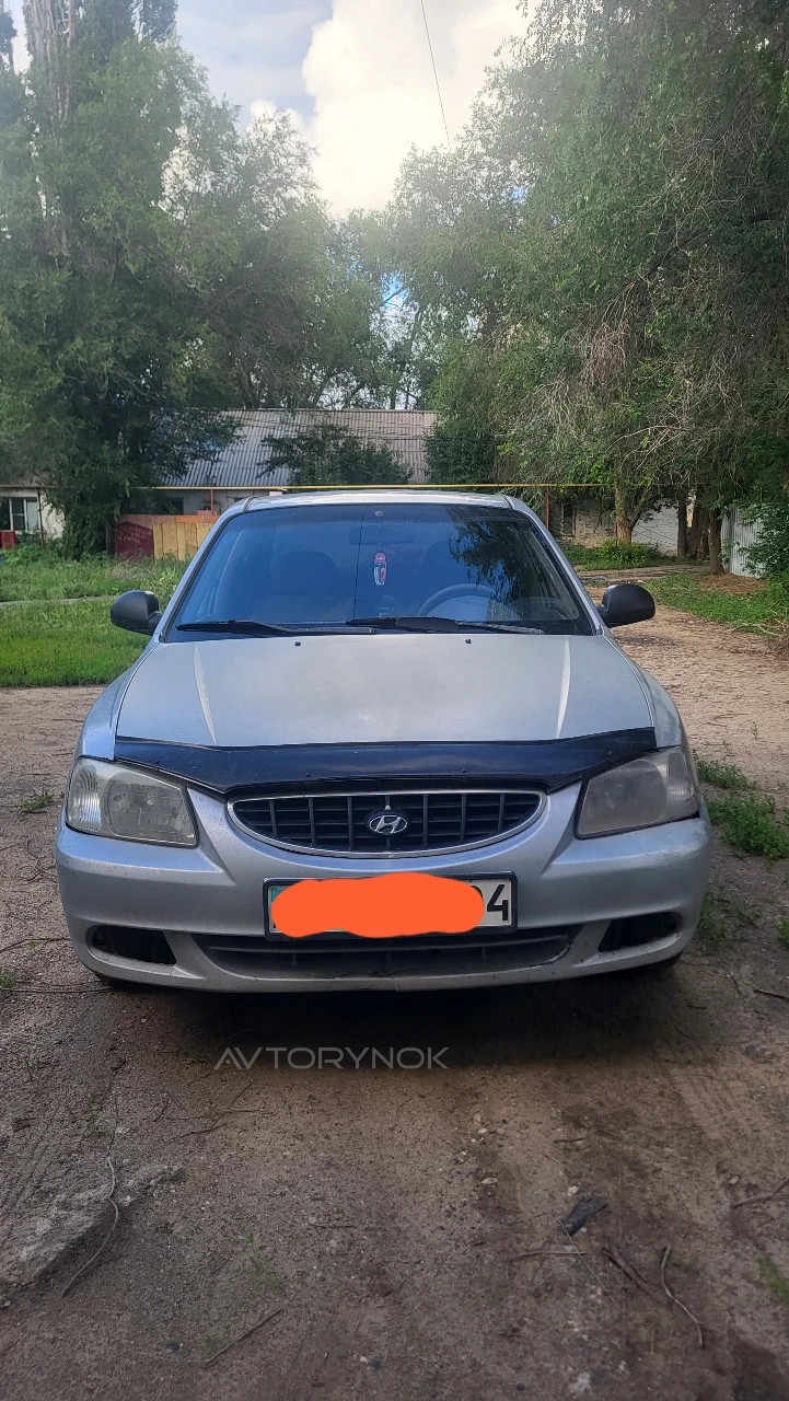 Hyundai Accent, 2004