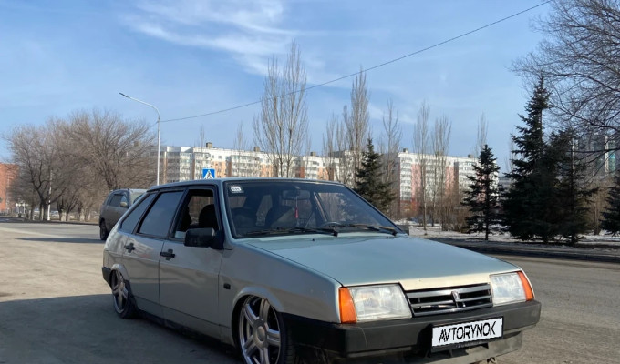 ВАЗ (Lada) 2109 2000 года