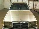 Mercedes-Benz E-Класс 1988 года