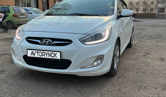 Hyundai Accent 2013 года