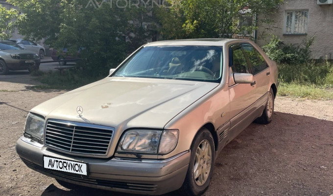 Mercedes-Benz S-Класс 1998 года