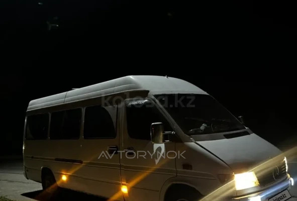 Mercedes-Benz Sprinter 1998 года