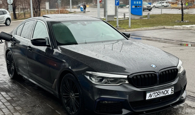 BMW 5 серия 2019 года