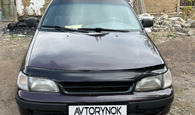 Toyota Carina E 1992 года