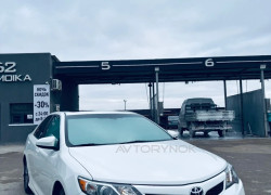 Toyota Camry 2012 года