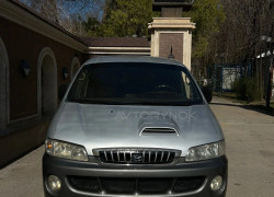 Hyundai Starex 2003 года
