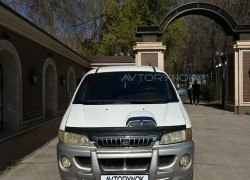 Hyundai Starex 2001 года
