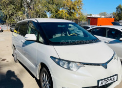 Toyota Estima 2006 года