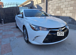 Toyota Camry 2015 года