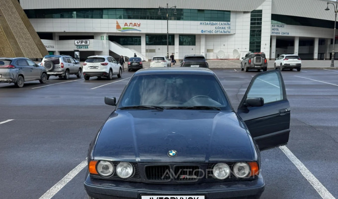 BMW 5 серия 1993 года