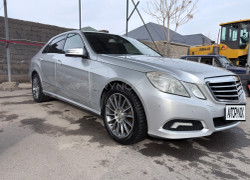 Mercedes-Benz E-Класс 2009 года