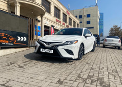 Toyota Camry 2017 года