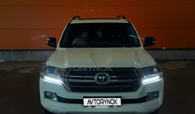 Toyota Land Cruiser 2010 года