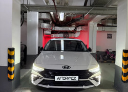 Hyundai Elantra 2024 года