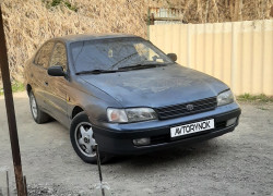 Toyota Carina E 1993 года