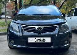 Toyota Avensis 2011 года