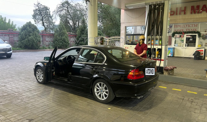 BMW 3 серия 2004 года