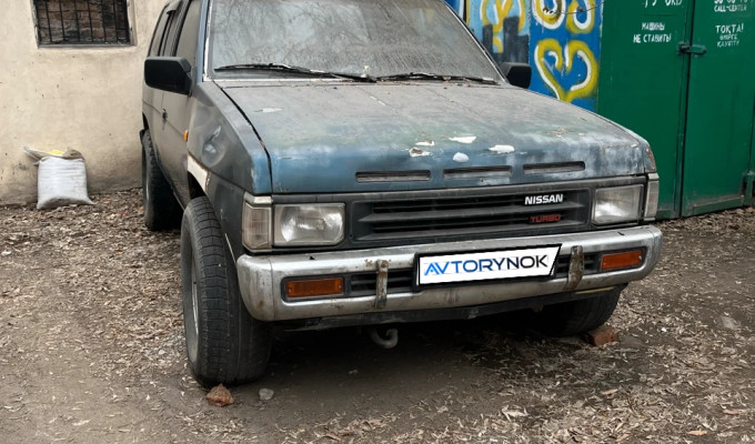 Nissan Terrano 1995 года