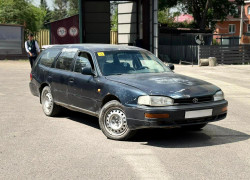Toyota Camry 1992 года