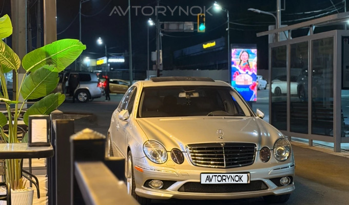 Mercedes-Benz E-Класс 2002 года