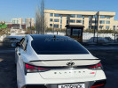 Hyundai Elantra 2024 года