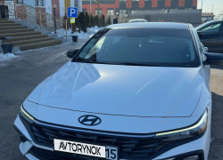 Hyundai Elantra 2024 года