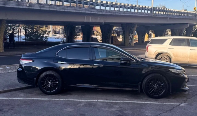 Toyota Camry 2018 года