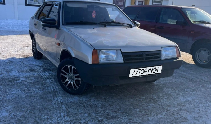 ВАЗ (Lada) 21099 2000 года