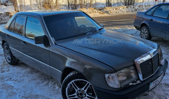 Mercedes-Benz E-Класс 1992 года