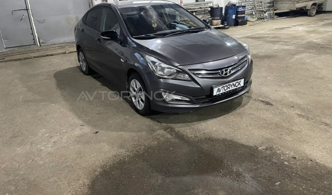 Hyundai Accent 2015 года