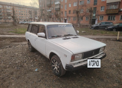 ВАЗ (Lada) 2104 1988 года