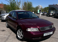 Audi A4 1995 года