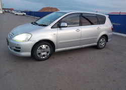 Toyota Ipsum 2005 года